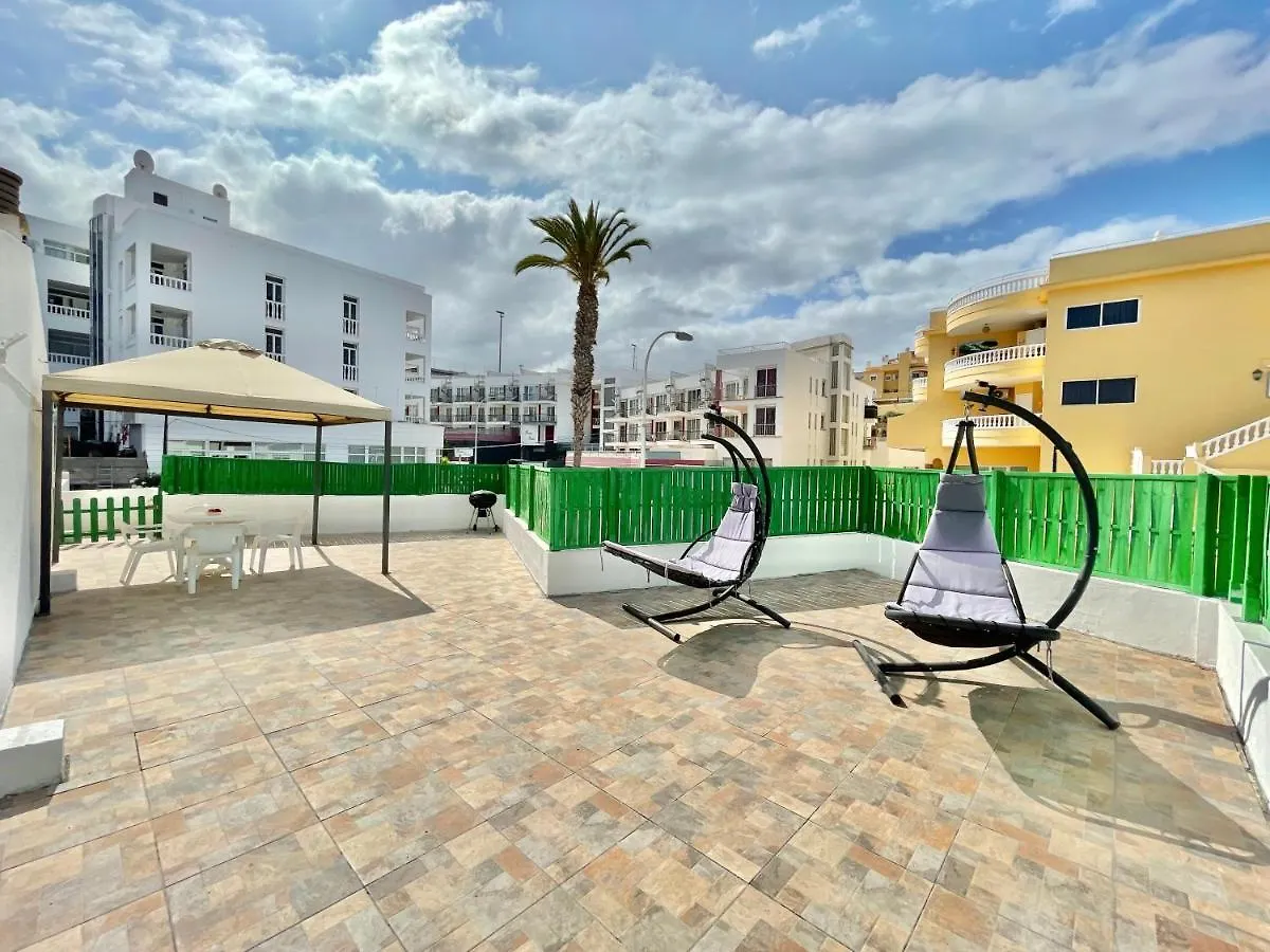Relax Beach House Puerto de Santiago  Tatil Evi